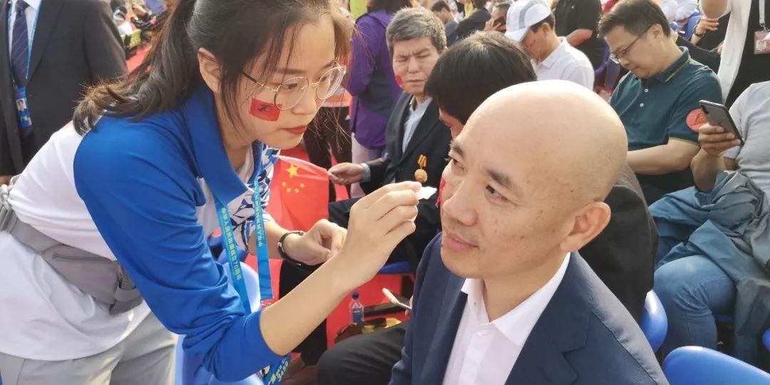 國慶閱兵視頻2019，回顧盛況，完整視頻再現(xiàn)輝煌，2019國慶閱兵回顧，盛況再現(xiàn)，輝煌視頻展現(xiàn)